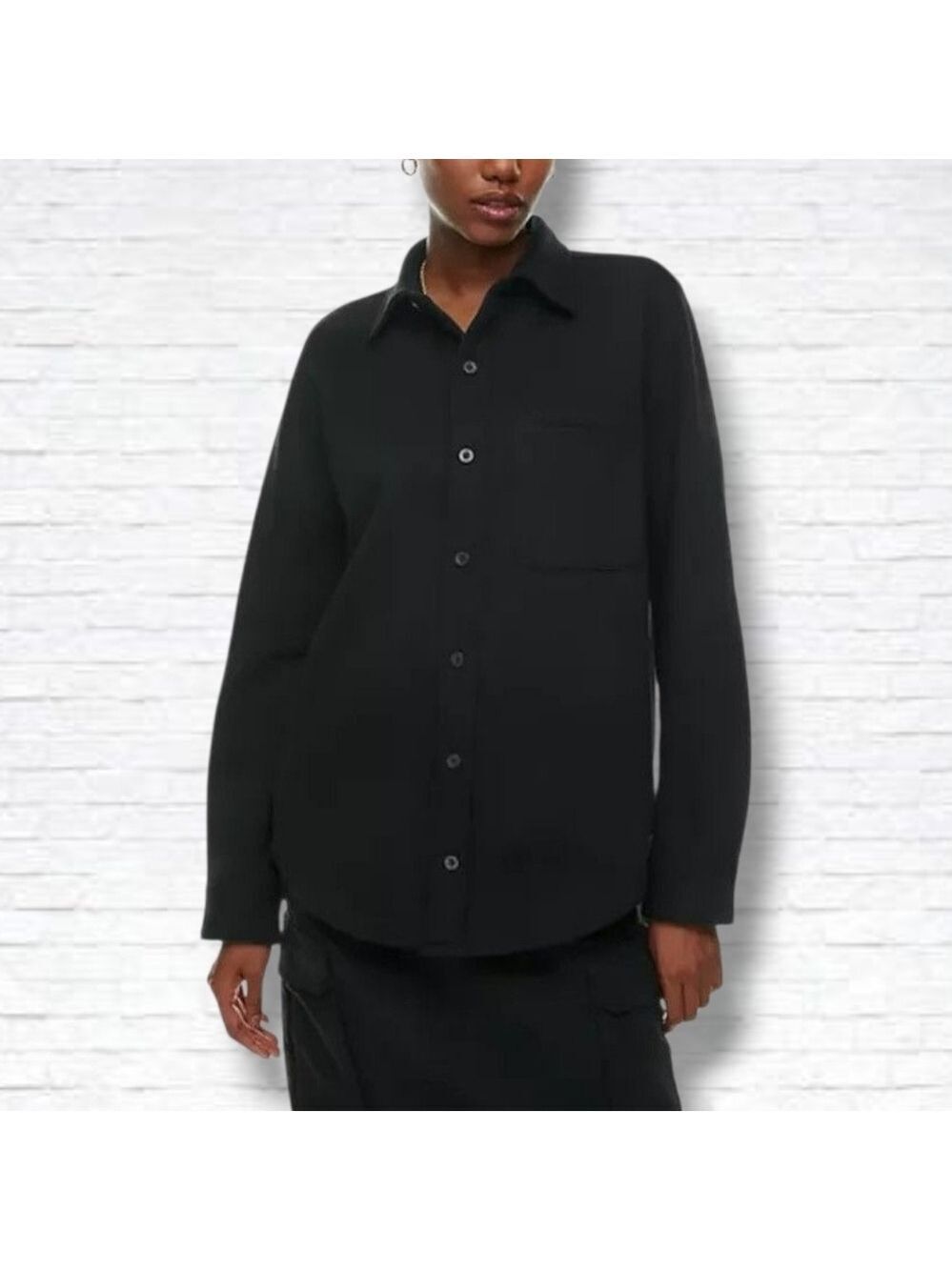 Aritzia TNA Cozy Fleece Boyfriend Black Button Down Shacket Jacket Size S